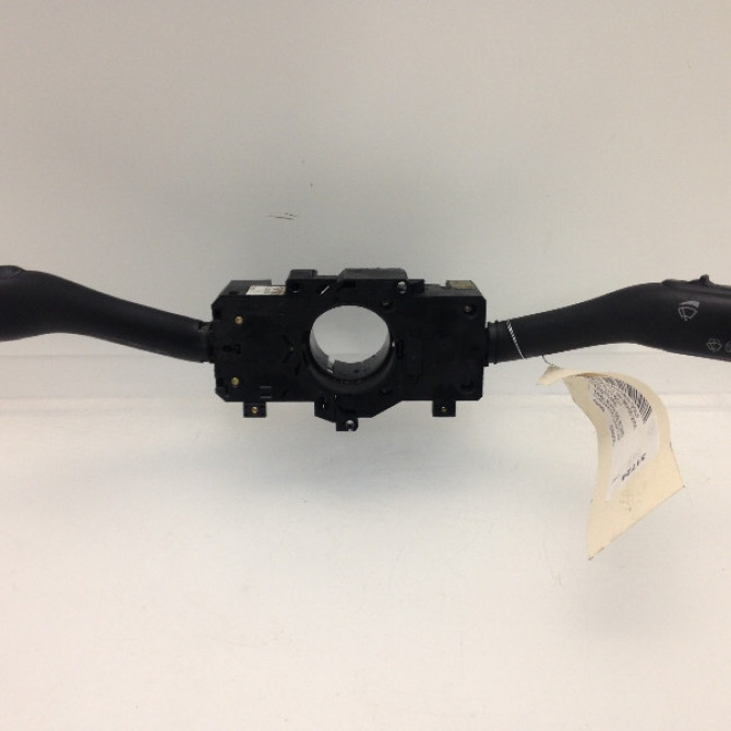 Bloc commodos occasion VOLKSWAGEN GOLF IV GOLF IV Phase 1 1998-01-01->2005-06-30 1