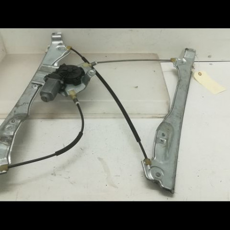 Mecanisme + moteur lève-glace avant droit occasion RENAULT CLIO III Phase 1 09-2005->03-2009 1.5 DCI 105ch 8200291147