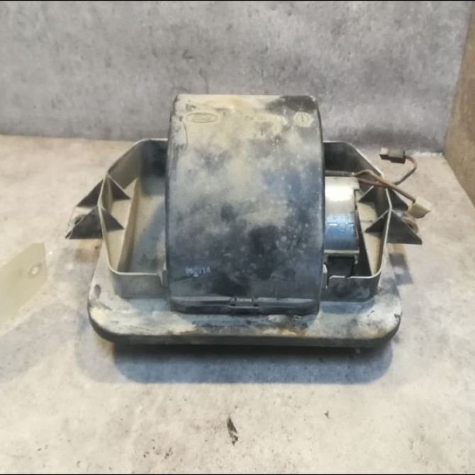 Ventilateur de chauffage occasion FORD FIESTA III Phase 1 03-1989->01-1994 1.8 D 2