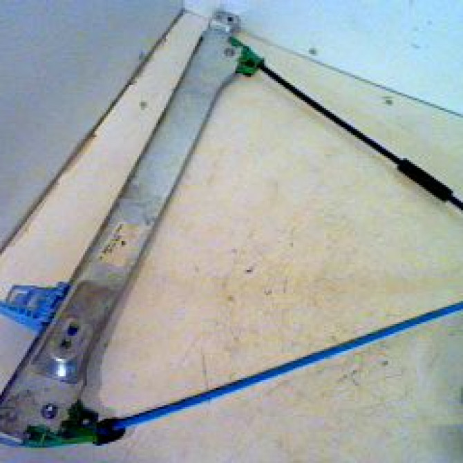 Mecanisme+moteur leve-glace avg occasion CITROEN C2 Phase 1 09-2003->10-2008 9221X3 3