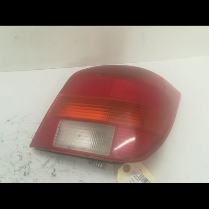 Feu arrière droit occasion FORD FIESTA III Phase 1 03-1989->01-1994 1