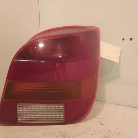 Feu arrière droit occasion FORD FIESTA III Phase 1 03-1989->01-1994 1.3i