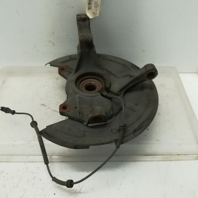 Moyeu avd occasion RENAULT VELSATIS Phase 1 01-2002->04-2005 402109697R 2