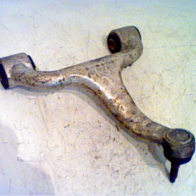 Triangle sup avg occasion MERCEDES CLASSE ML I Phase 1 01-1998->09-2001 1633330001 1