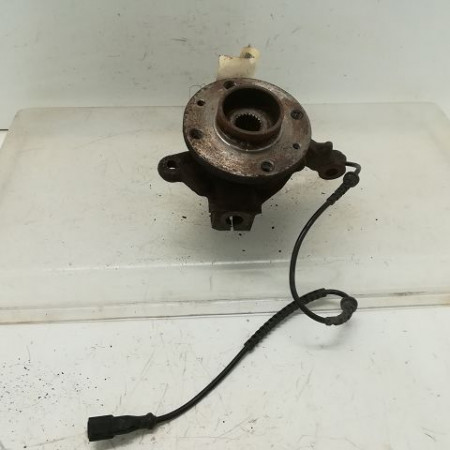 Moyeu avg occasion RENAULT TWINGO II Phase 1 06-2007->11-2011 1.2i 16v 75ch 402101554R