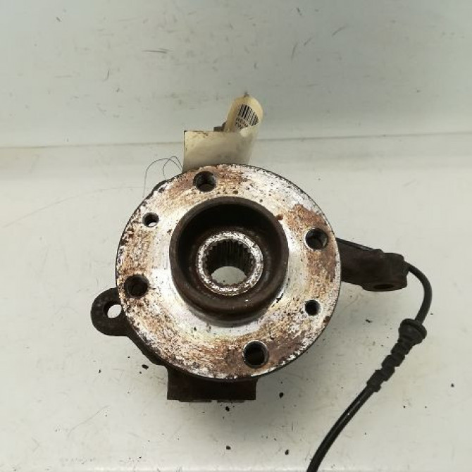 Moyeu avg occasion RENAULT TWINGO II Phase 1 06-2007->11-2011 1.2i 16v 75ch 402101554R 2