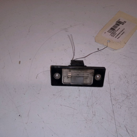 Eclaireur plaque de police g occasion VOLKSWAGEN TIGUAN I TIGUAN I Phase 2 2011-04-01->2016-12-31 2.0 TDI 140ch 1J5943021D