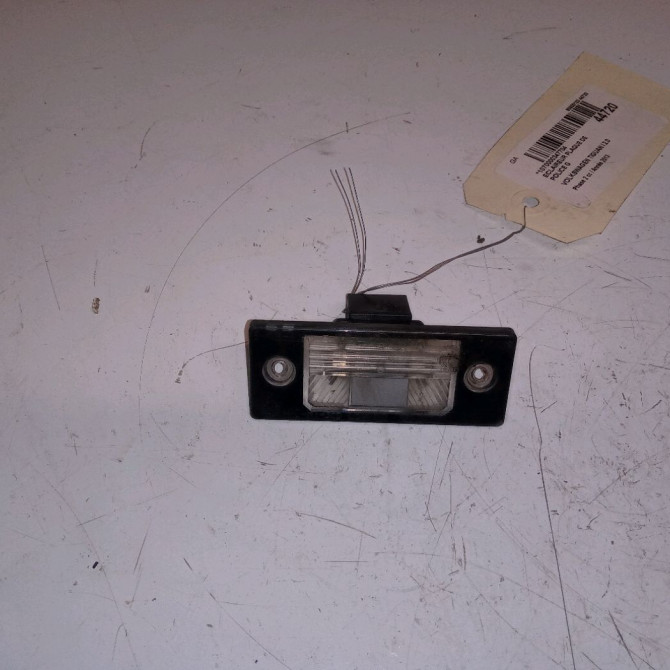 Eclaireur plaque de police g occasion VOLKSWAGEN TIGUAN I TIGUAN I Phase 2 2011-04-01->2016-12-31 2.0 TDI 140ch 1J5943021D 1