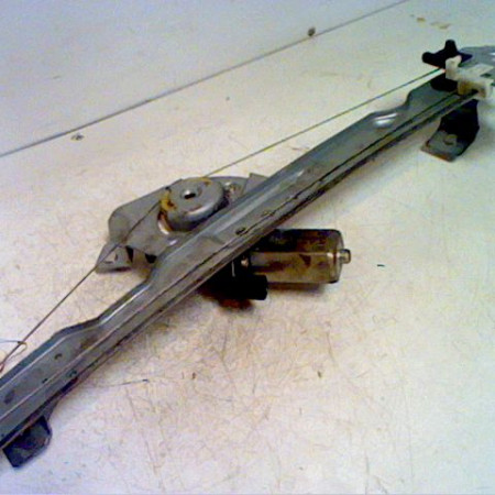 Mecanisme+moteur leve-glace avg occasion DACIA DUSTER Phase 1 03-2010->12-2013 82007338290