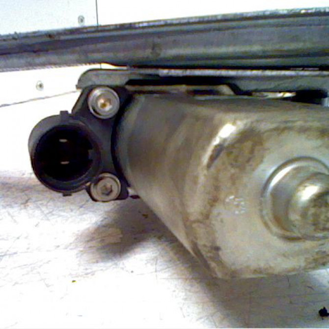 Mecanisme+moteur leve-glace avg occasion DACIA DUSTER Phase 1 03-2010->12-2013 82007338290 2