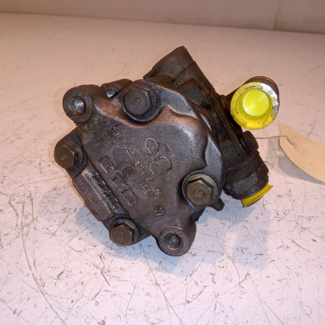 Pompe direction assistee occasion AUDI A3 I 2