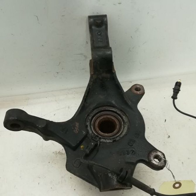 Moyeu avg occasion RENAULT LAGUNA II Phase 1 11-2000->03-2005 1.9 DCI 120ch 402102084R 3