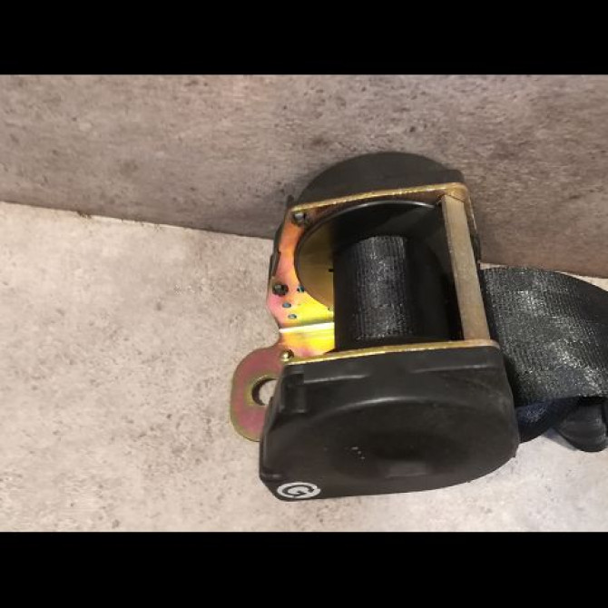Ceinture arrière gauche occasion CITROEN SAXO Phase 1 03-1996->09-1999 1.1i 8972EQ 2
