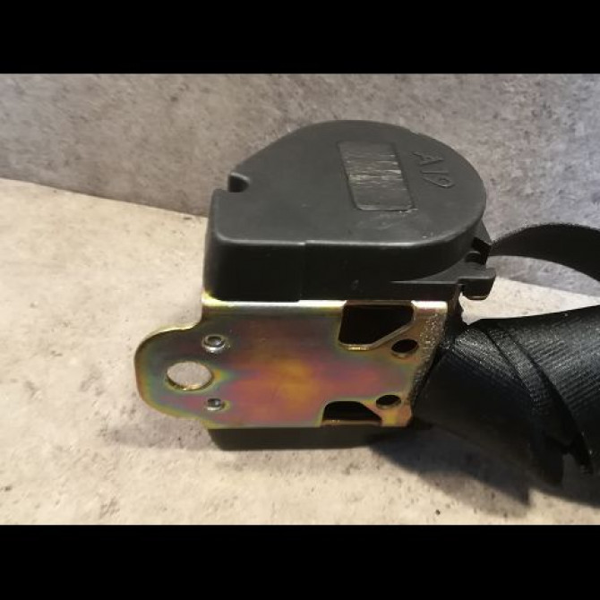 Ceinture arrière droite occasion CITROEN SAXO Phase 1 03-1996->09-1999 1.1i 8972ER 3