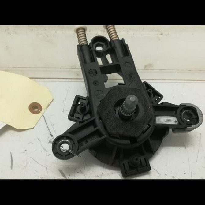 Mecanisme leve-glace arrière gauche occasion CITROEN SAXO Phase 2 09-1999->12-2004 1.1i 922360 2