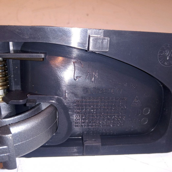 Poignee int porte avg occasion CITROEN XSARA PICASSO Phase 2 02-2004->12-2010 1.6 HDI 110ch 9143R3 3