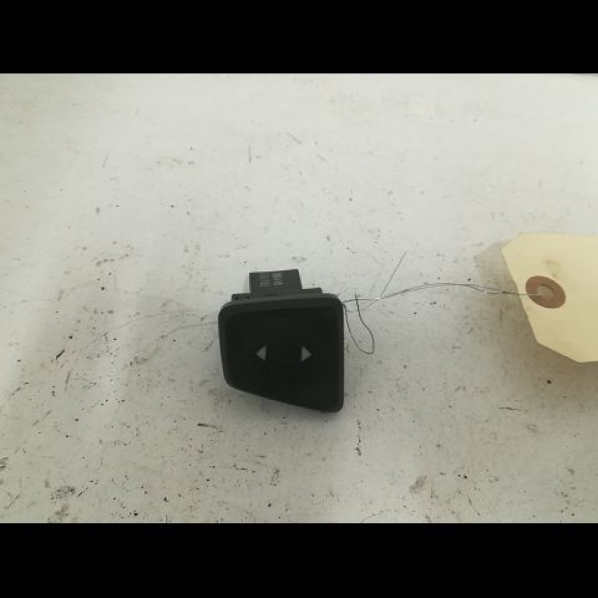 Commande lève-glace porte avant gauche occasion FIAT 500 II 500 II Phase 1 2007-07-01->2016-03-31 1.2i 70ch 735450601 1