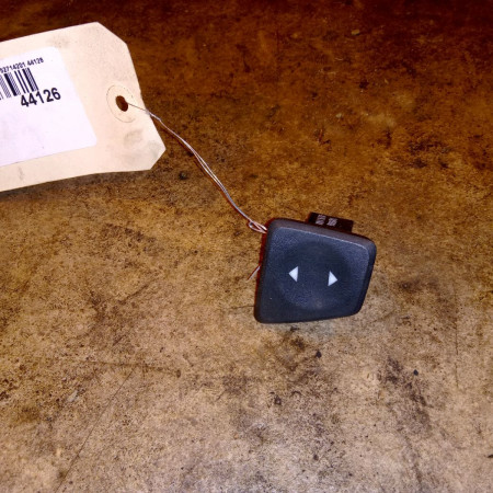 Commande lève-glace porte avant gauche occasion FIAT 500 II 500 II Phase 1 2007-07-01->2016-03-31 1.2i 69ch 735450601