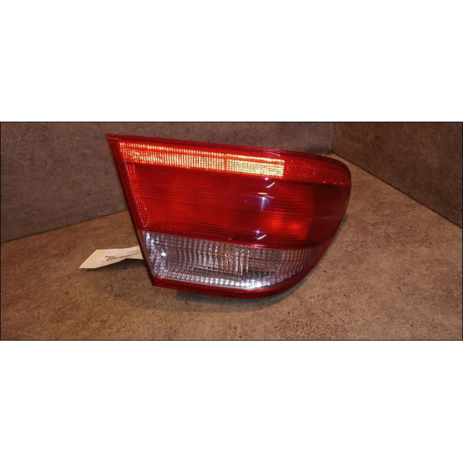 Feu arrière gauche occasion MERCEDES CLASSE E II Phase 2 09-1999->03-2002 2108208164 1