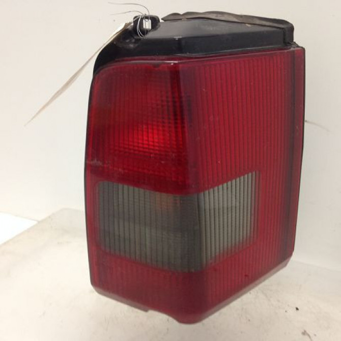 Feu arrière droit occasion OPEL CORSA I Phase 1 01-1985->06-1990 1.0i 1