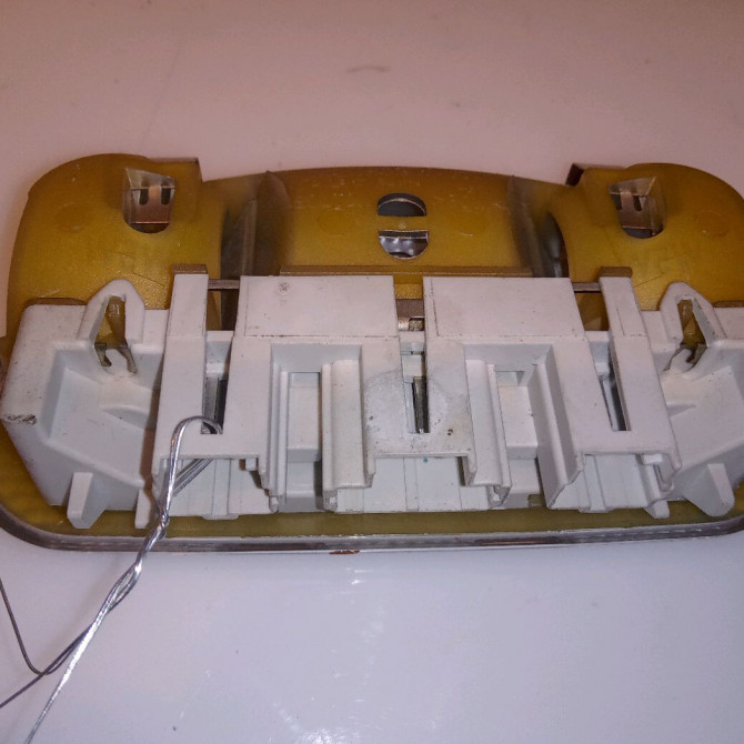 Plafonnier occasion CITROEN C2 Phase 1 09-2003->10-2008 1.4 HDi 6362N2 3