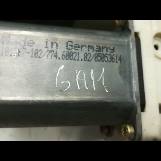 Mecanisme + moteur lève-glace avant droit occasion CITROEN C5 I Phase 1 03-2001->09-2004 2.2 HDi 9222P5 6