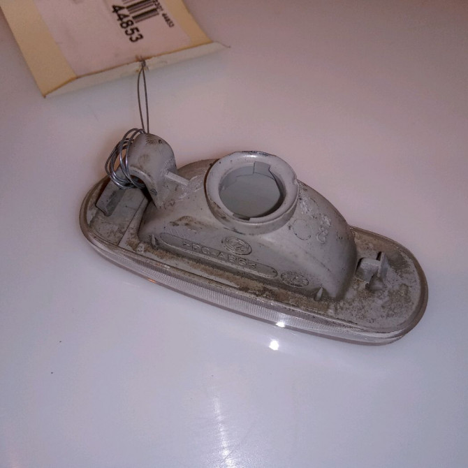 Répétiteur aile droite occasion FIAT GRANDE PUNTO III Phase 1 09-2005->12-2013 1.2i 65ch 51717793 2