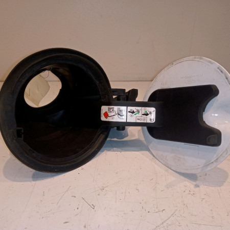 Volet de trappe carburant occasion FORD 146 Phase 1 04-1995->04-1999 1.5 TDCI 75ch 1844582