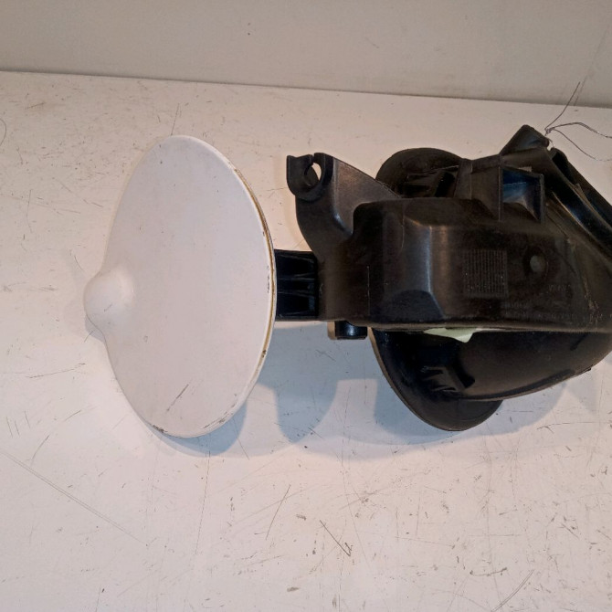 Volet de trappe carburant occasion FORD 146 Phase 1 04-1995->04-1999 1.5 TDCI 75ch 1844582 2