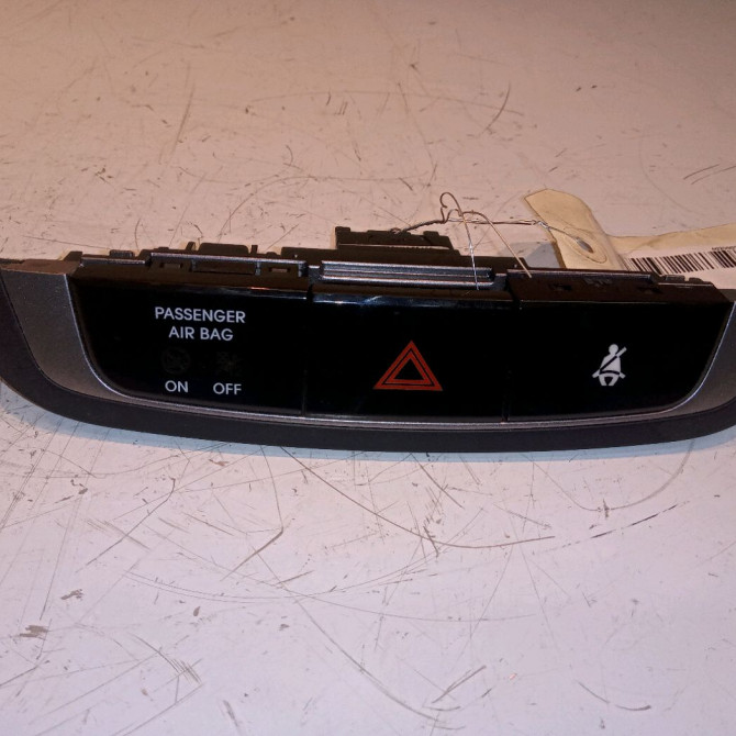 Bouton de warning occasion HYUNDAI IX35 Phase 1 03-2010->06-2013 937902S100BLH 1