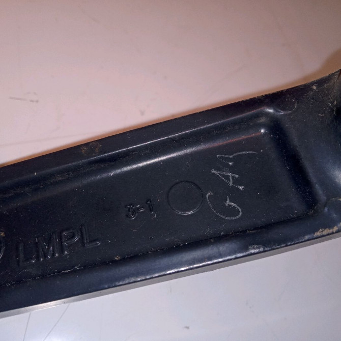 Bras essuie-glace avant droit occasion HYUNDAI IX35 Phase 1 03-2010->06-2013 983102S000 2