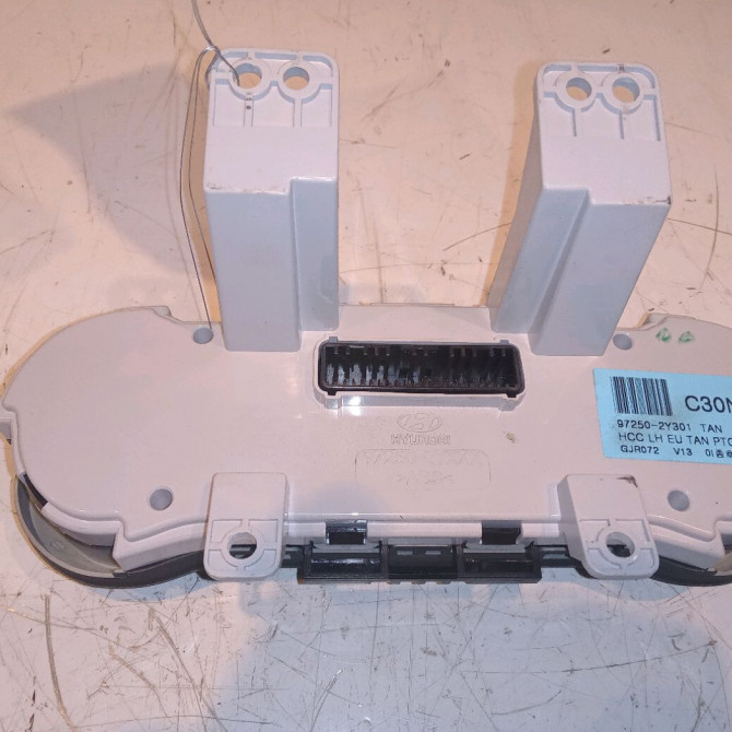 Commande de chauffage occasion HYUNDAI IX35 Phase 1 03-2010->06-2013 972502Y301TAP 2