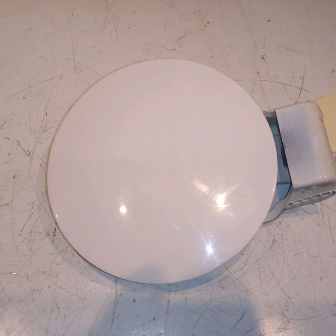 Volet de trappe carburant occasion HYUNDAI IX35 Phase 1 03-2010->06-2013 695102Y000 1