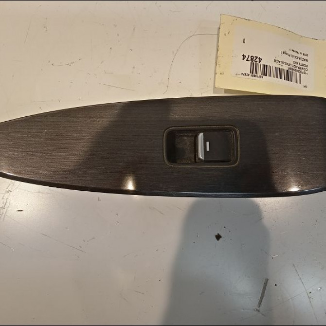 Commande lève-glace porte avant droite occasion MAZDA CX-5 I Phase 1 01-2012->... KA1H66370 1