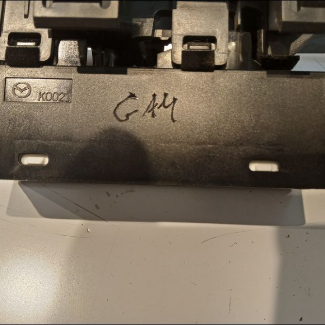 Commande lève-glace porte avant droite occasion MAZDA CX-5 I Phase 1 01-2012->... KA1H66370 3