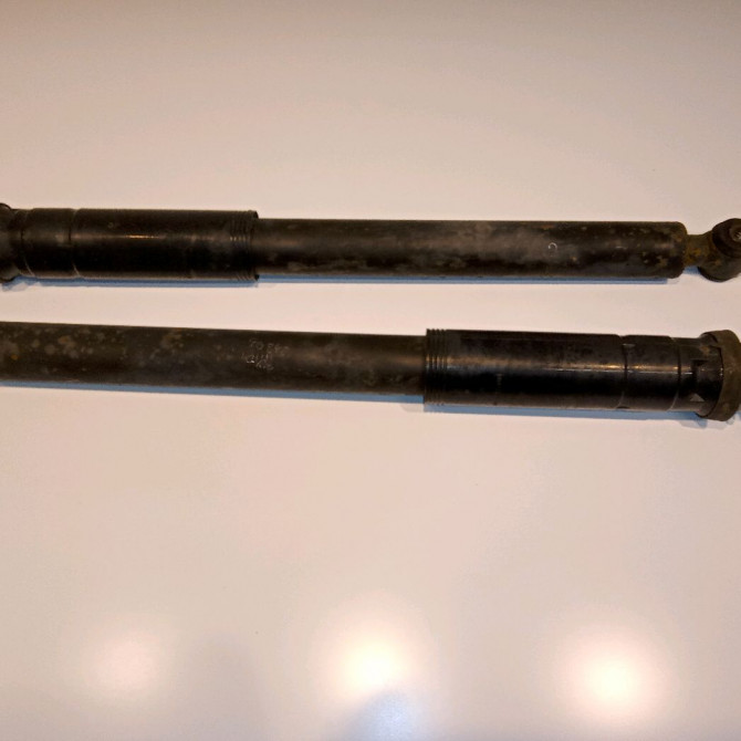 Amortisseur avant droit occasion MERCEDES CLASSE E II Phase 2 09-1999->03-2002 E 220 CDI 2103231200 1