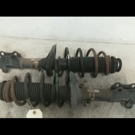 Amortisseur avant droit occasion VOLKSWAGEN POLO IV Phase 1 01-2002->05-2005 6N0413031K