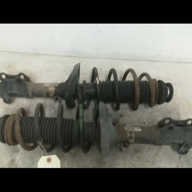 Amortisseur avant droit occasion VOLKSWAGEN POLO IV Phase 1 01-2002->05-2005 6N0413031K 1