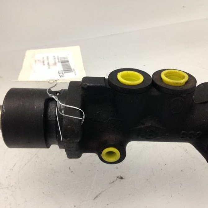 Maitre cylindre occasion RENAULT TWINGO I Phase 1 04-1993->08-1998 e 7700820232 2