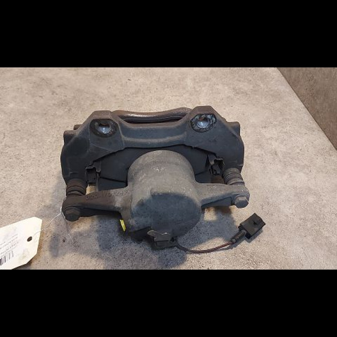 Etrier de frein avant droit occasion ALFA ROMEO MI.TO MI.TO Phase 1 2008-09-01->2016-12-31 1.3 JTDM 95ch 77365852 2