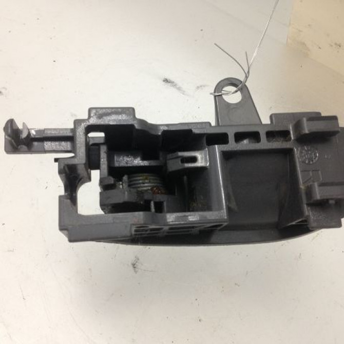 Poignee int porte avd occasion PEUGEOT 107 Phase 1 06-2005->12-2008 9143K8 2