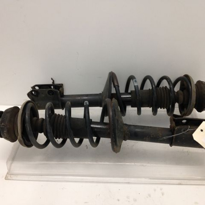 Amortisseur avant droit occasion DACIA SANDERO I Phase 1 06-2008->10-2012 1.2 16v 75ch 543022344R 1