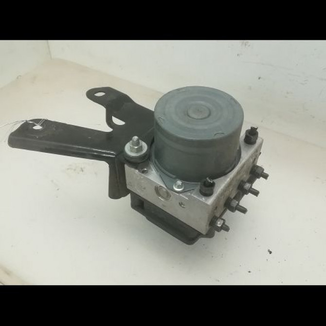 Unité hydraulique ABS occasion PEUGEOT 107 Phase 2 01-2009->01-2012 1.0i 70ch 12v 4541F5 1