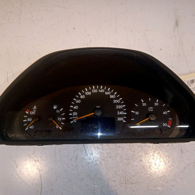 Compteur occasion MERCEDES CLASSE E II Phase 2 09-1999->03-2002 E 220 CDI 2105407211 1
