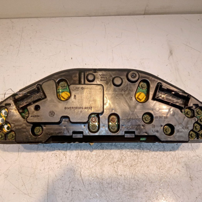 Compteur occasion MERCEDES CLASSE E II Phase 2 09-1999->03-2002 E 220 CDI 2105407211 2