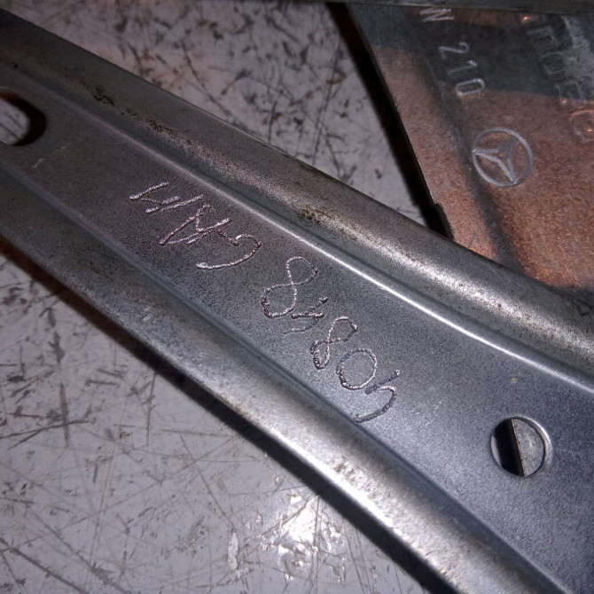 Mecanisme + moteur lève-glace avant droit occasion MERCEDES CLASSE E II Phase 2 09-1999->03-2002 E 220 CDI 2107201246 3