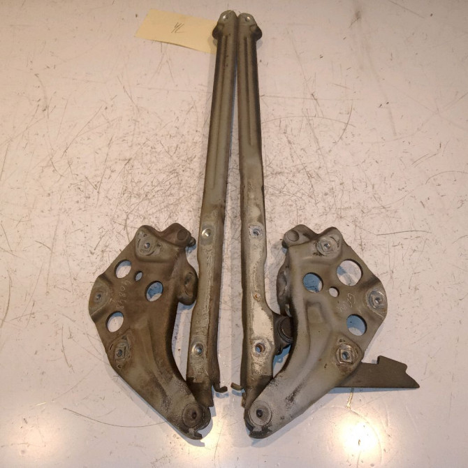 Compas d capot occasion MERCEDES CLASSE E II Phase 2 09-1999->03-2002 E 220 CDI 2108800828 2