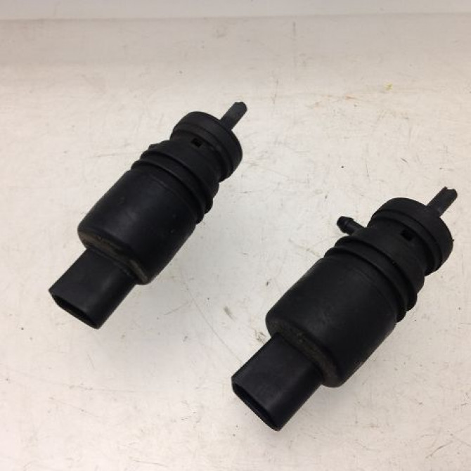 Pompe lave-glace avant occasion MERCEDES CLASSE ML I Phase 1 01-1998->09-2001 2108690821 1