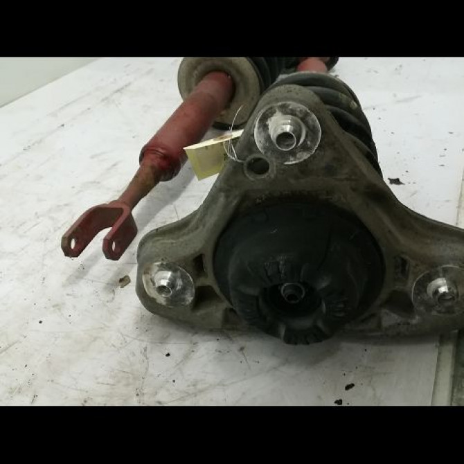 Amortisseur avant droit occasion AUDI A4 II Phase 2 09-2004->04-2008 2.0 TDi 140ch 8E0413031CN 2