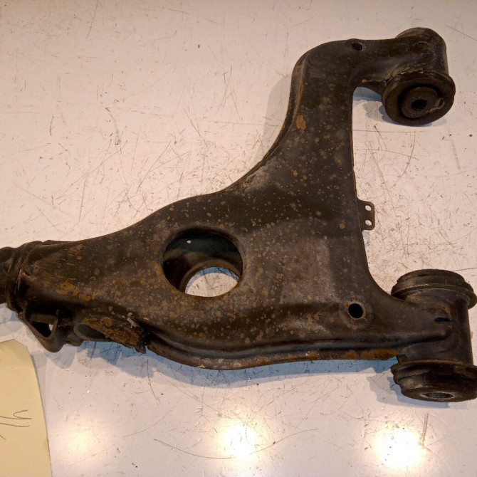 Triangle inf avd occasion MERCEDES CLASSE E II Phase 2 09-1999->03-2002 E 220 CDI 2103307707 2